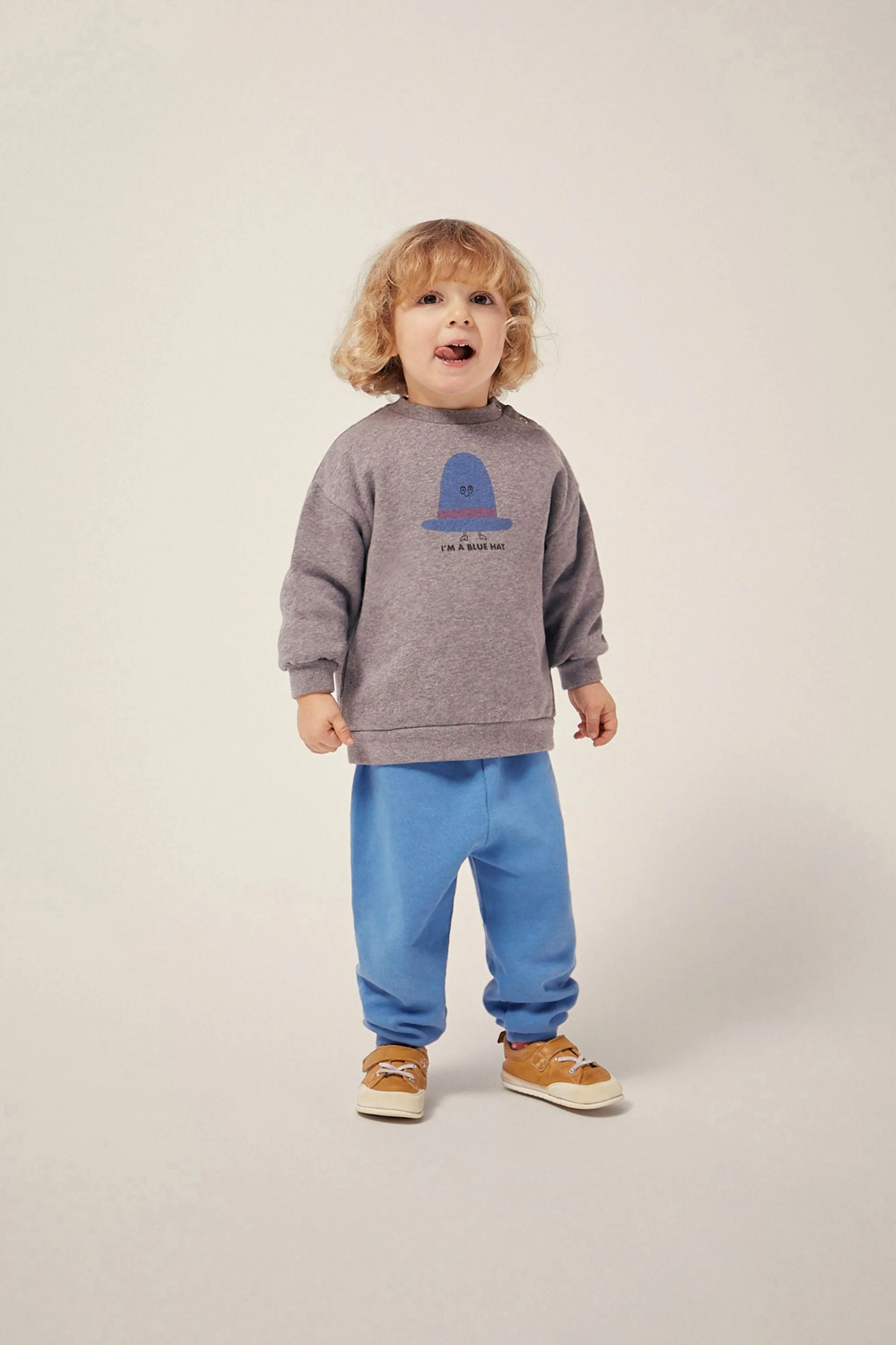 Blue Hat Sweatshirt in Grey